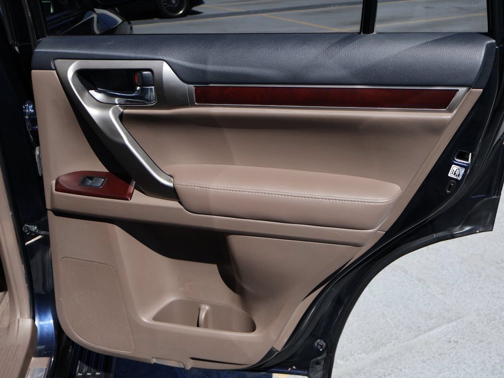 Used 2019 Lexus GX 460 Premium AWD/4WD image 15