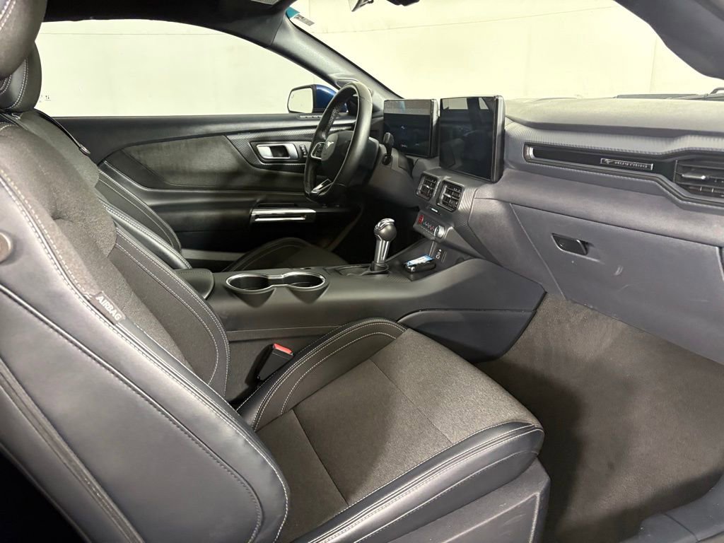 Used 2024 Ford Mustang Coupe image 17