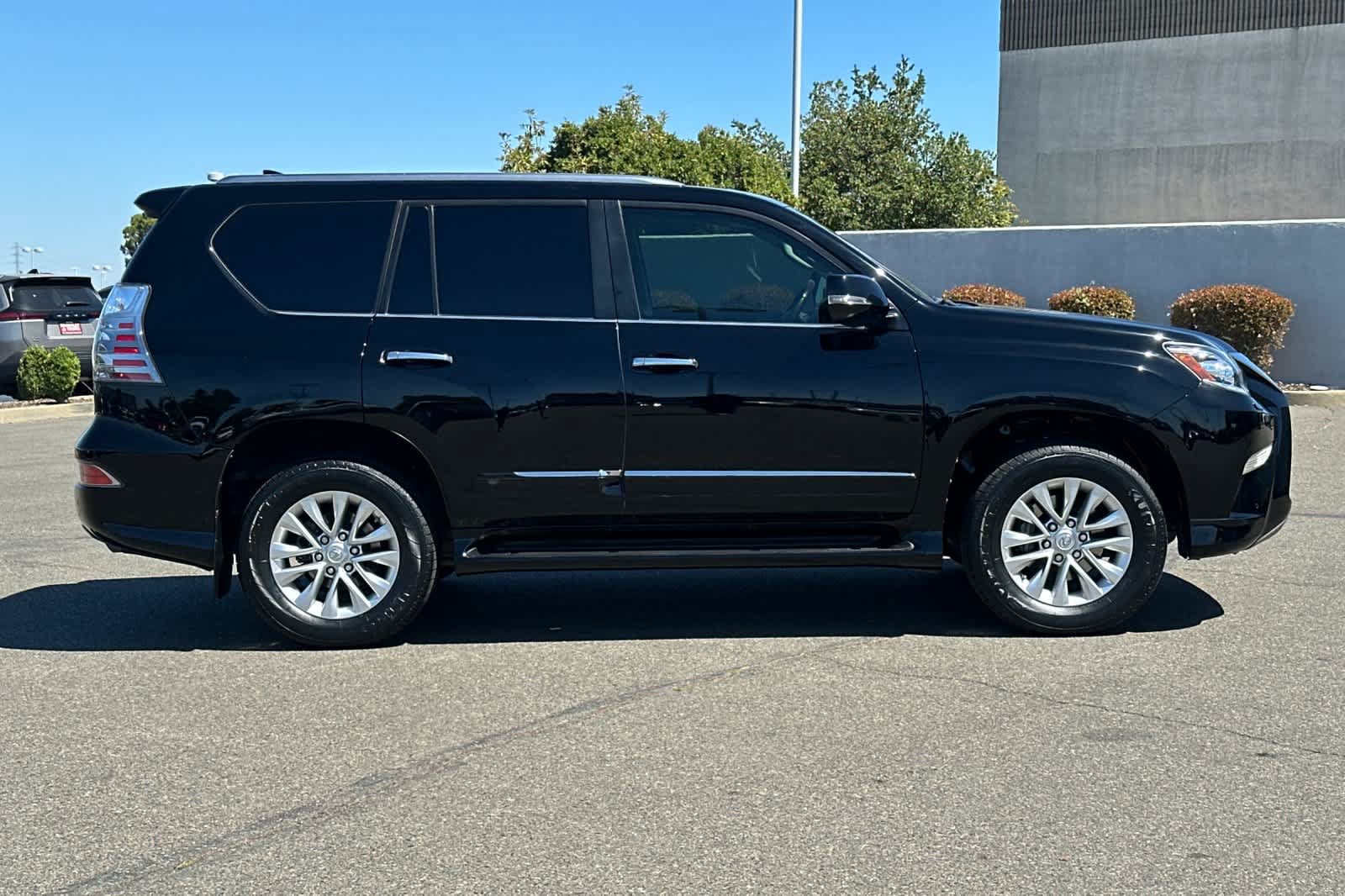 Used 2019 Lexus GX 460 Premium AWD/4WD image 6