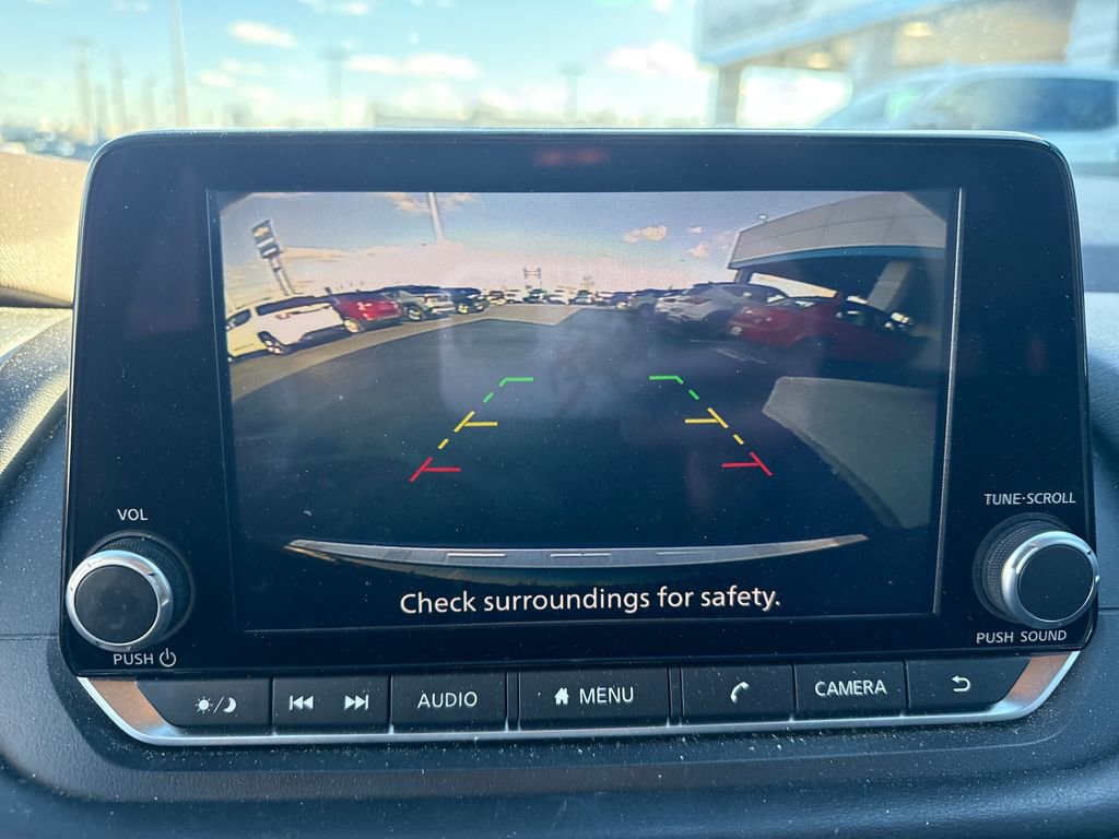 Used 2023 Nissan Rogue SV image 24