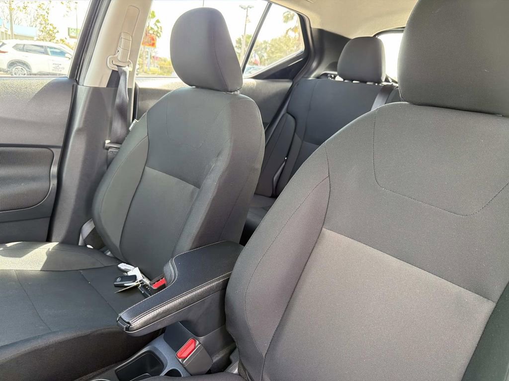 Certified 2025 Nissan Kicks Play S image 20