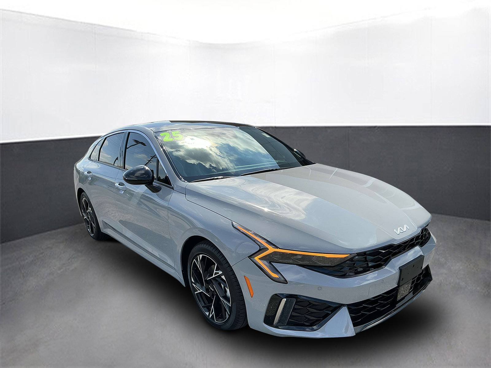 Used 2025 Kia K5 GT-Line w/ GT-Line Premium Package image 8