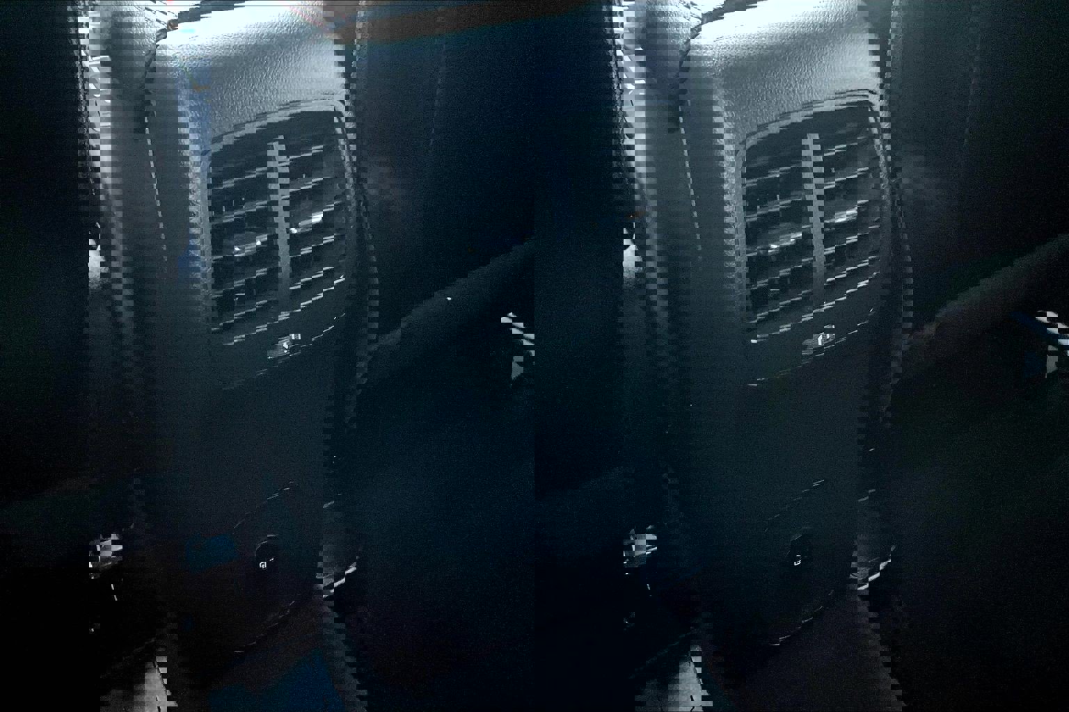 Used 2025 Ford Escape ST-Line w/ Cold Weather Package image 31