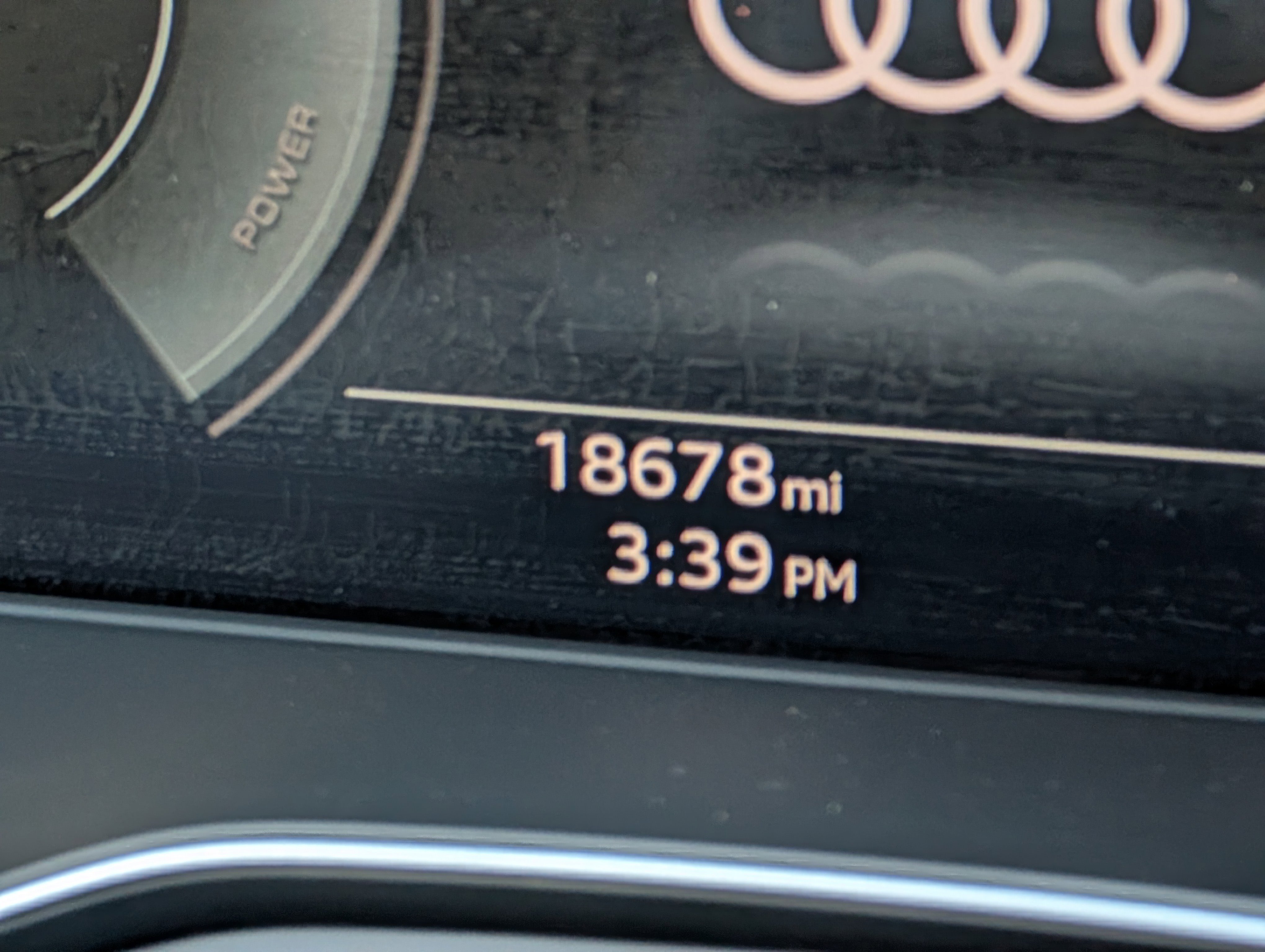 Used 2024 Audi Q5 e Premium Plus w/ Premium Plus Package image 27