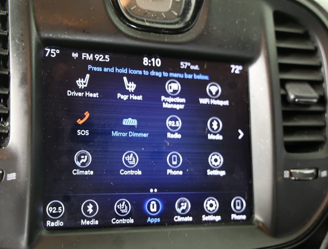 Used 2018 Chrysler 300 S image 17