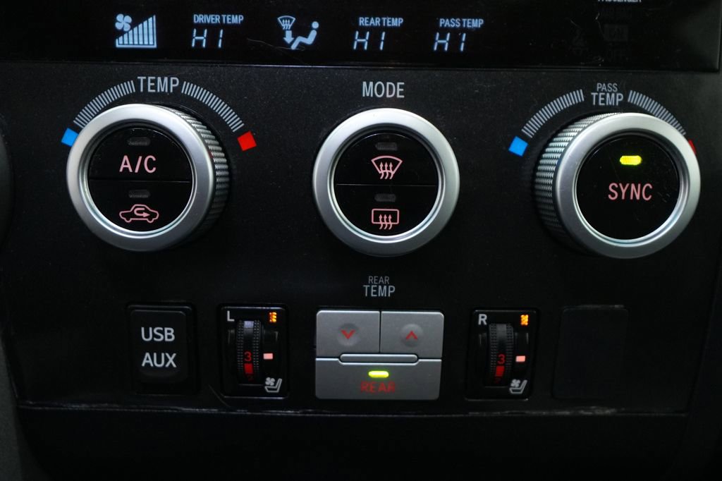 Used 2013 Toyota Sequoia Platinum image 40