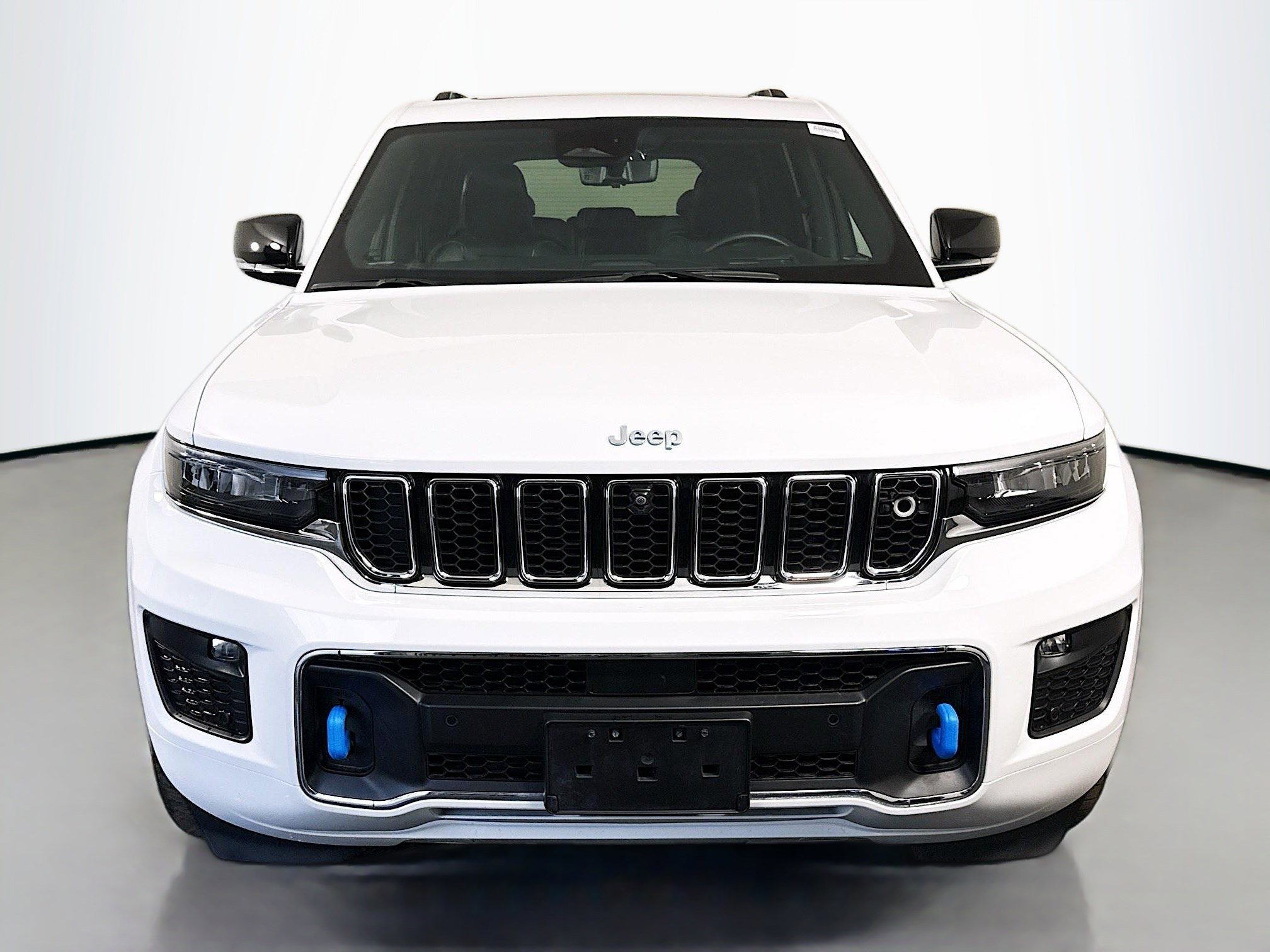 Used 2023 Jeep Grand Cherokee Overland w/ Advanced Protech Group III image 2