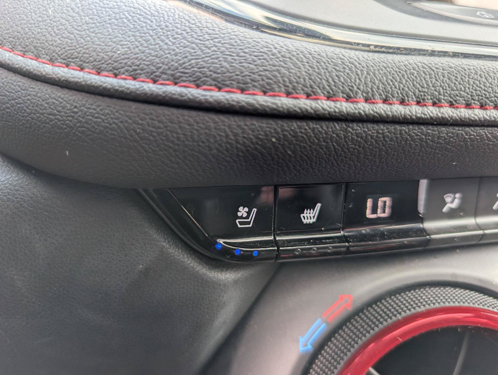 Used 2020 Chevrolet Blazer RS AWD/4WD image 20