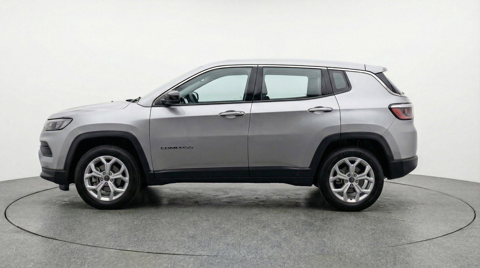 Used 2025 Jeep Compass Latitude image 5
