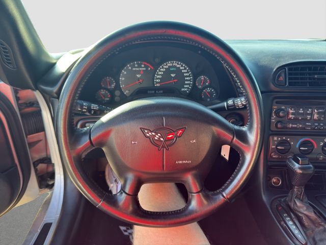 Used 2000 Chevrolet Corvette Convertible image 10