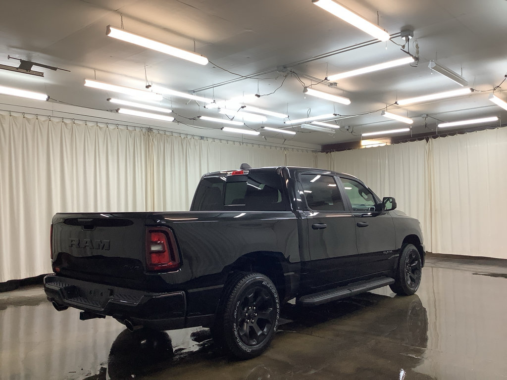 New 2026 RAM 1500 Express AWD/4WD image 5