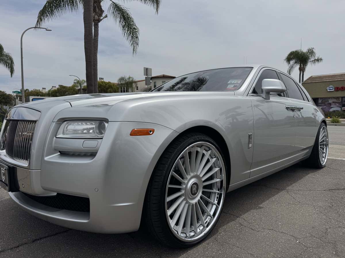 Used 2014 Rolls-Royce Ghost RWD image 13