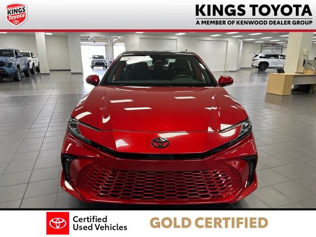Used 2025 Toyota Camry XSE FWD image 3