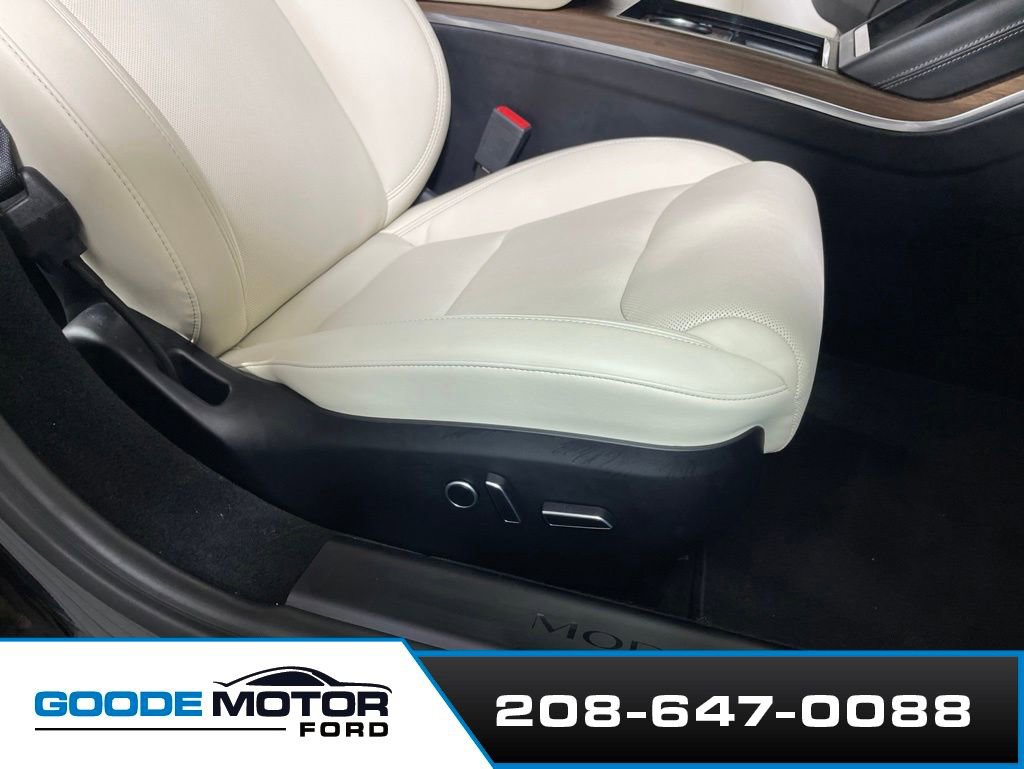 Used 2022 Tesla Model S AWD/4WD image 22