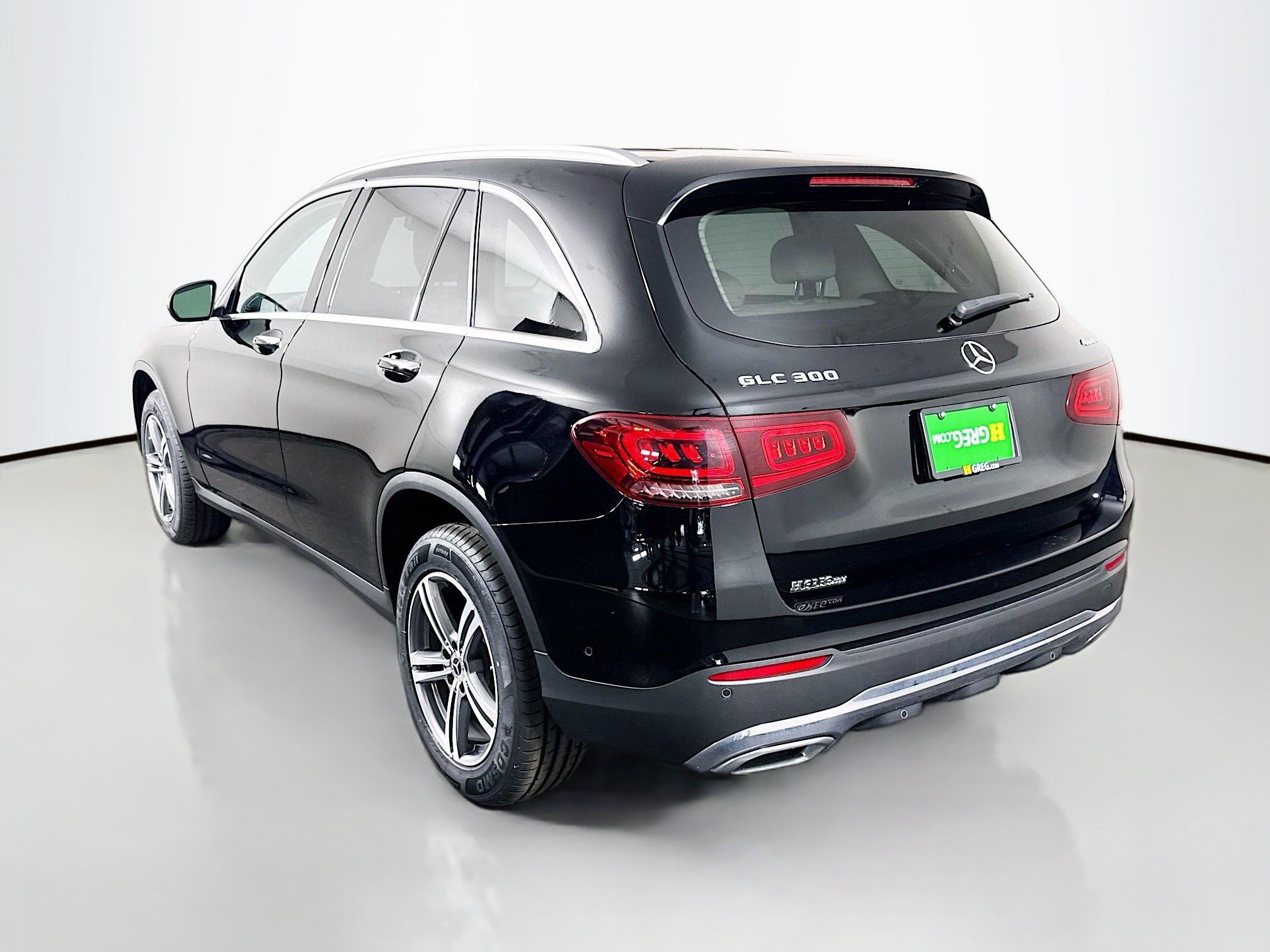 Used 2022 Mercedes-Benz GLC 300 4MATIC w/ Multimedia Package Lite image 7