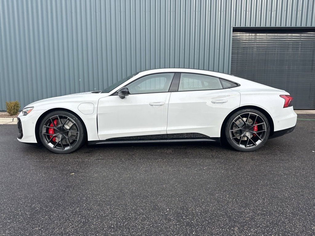 New 2026 Audi RS e-tron GT performance image 5
