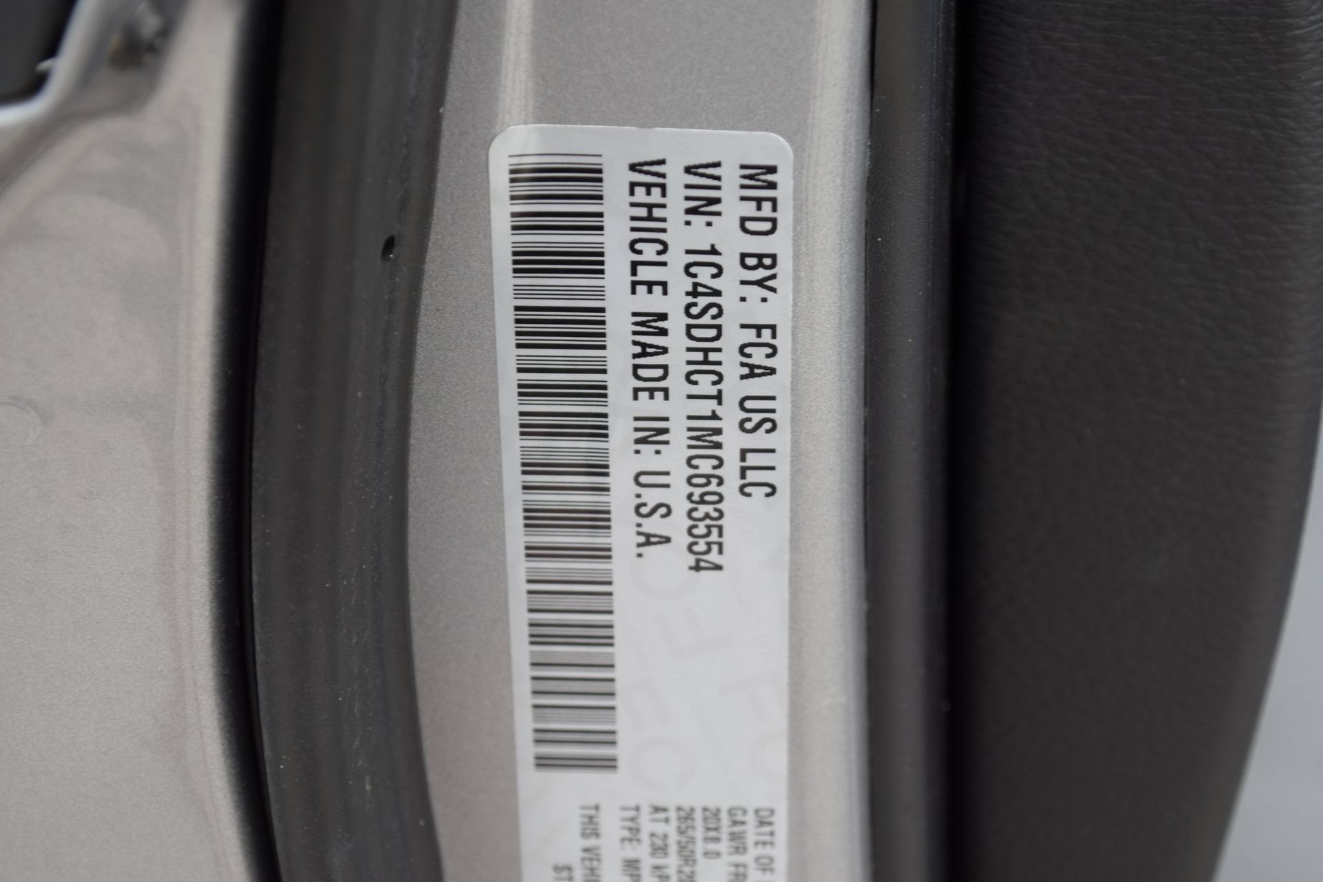Used 2021 Dodge Durango R/T w/ Blacktop Package RWD image 28