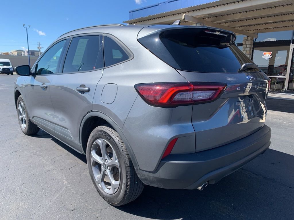 Used 2025 Ford Escape ST-Line image 5