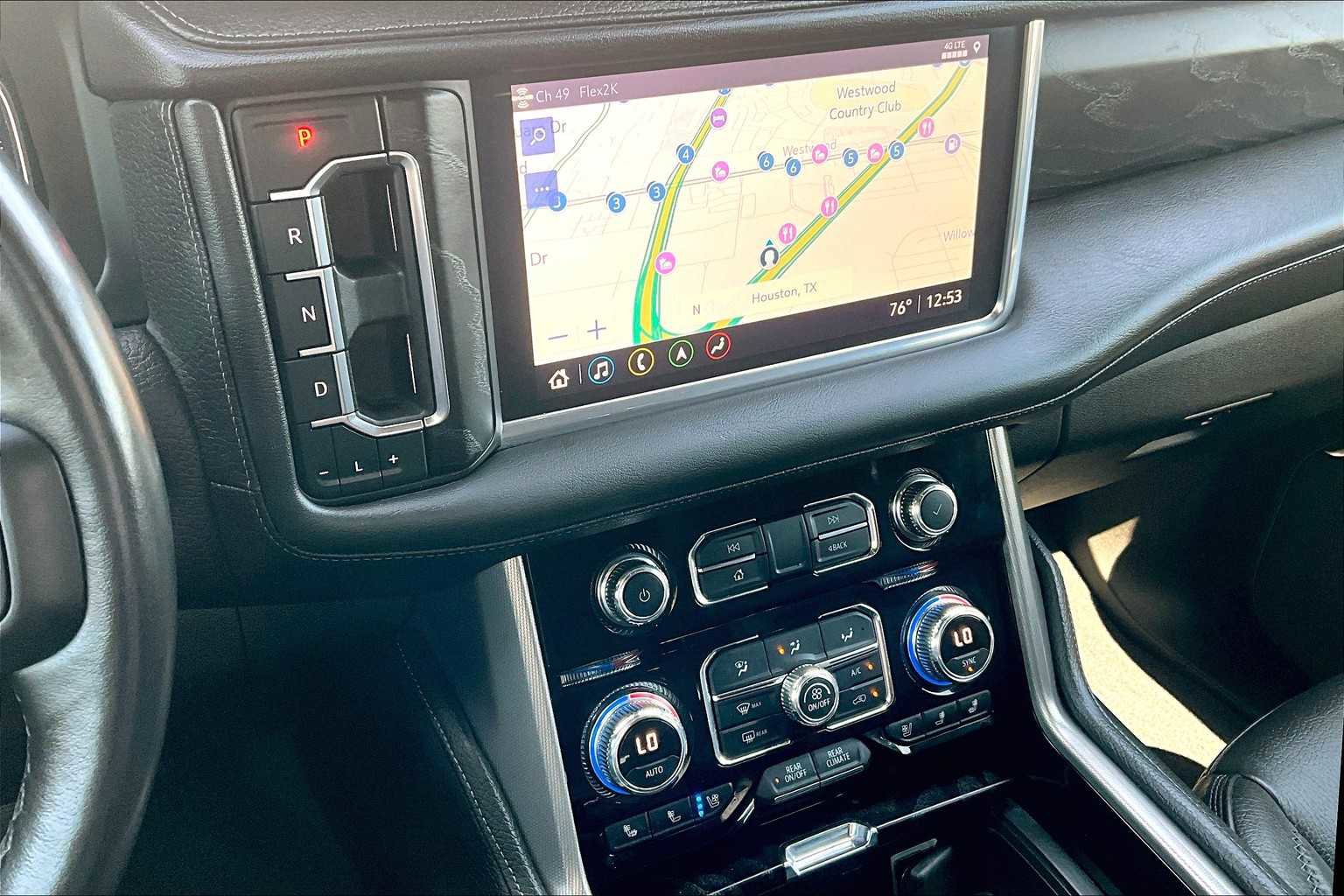 Used 2021 GMC Yukon Denali w/ Denali Premium Package image 7