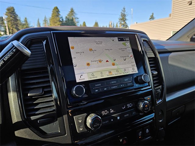 Used 2022 Nissan Titan PRO-4X w/ Pro-4x Convenience Package image 23