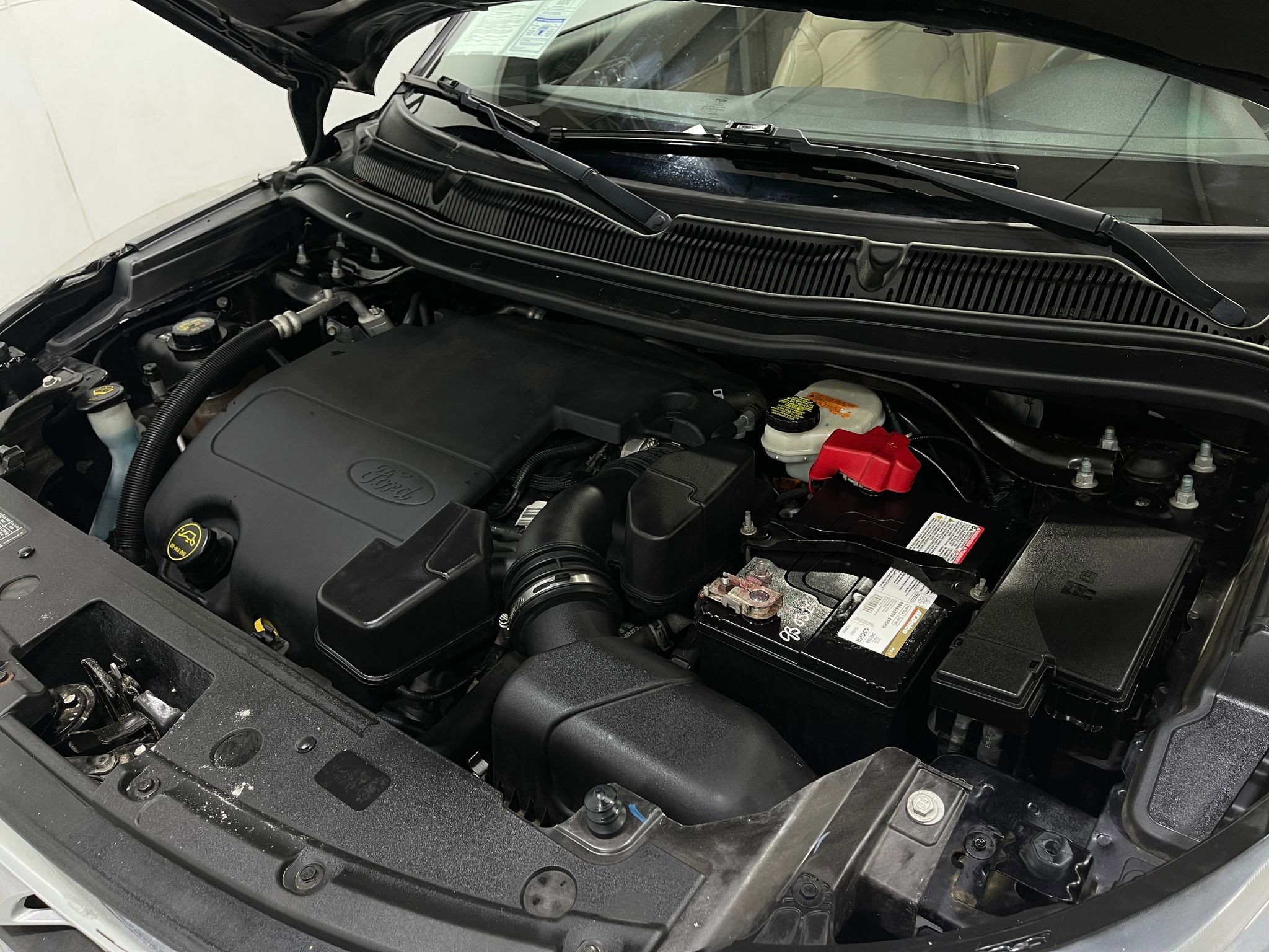 Used 2017 Ford Explorer Limited image 28