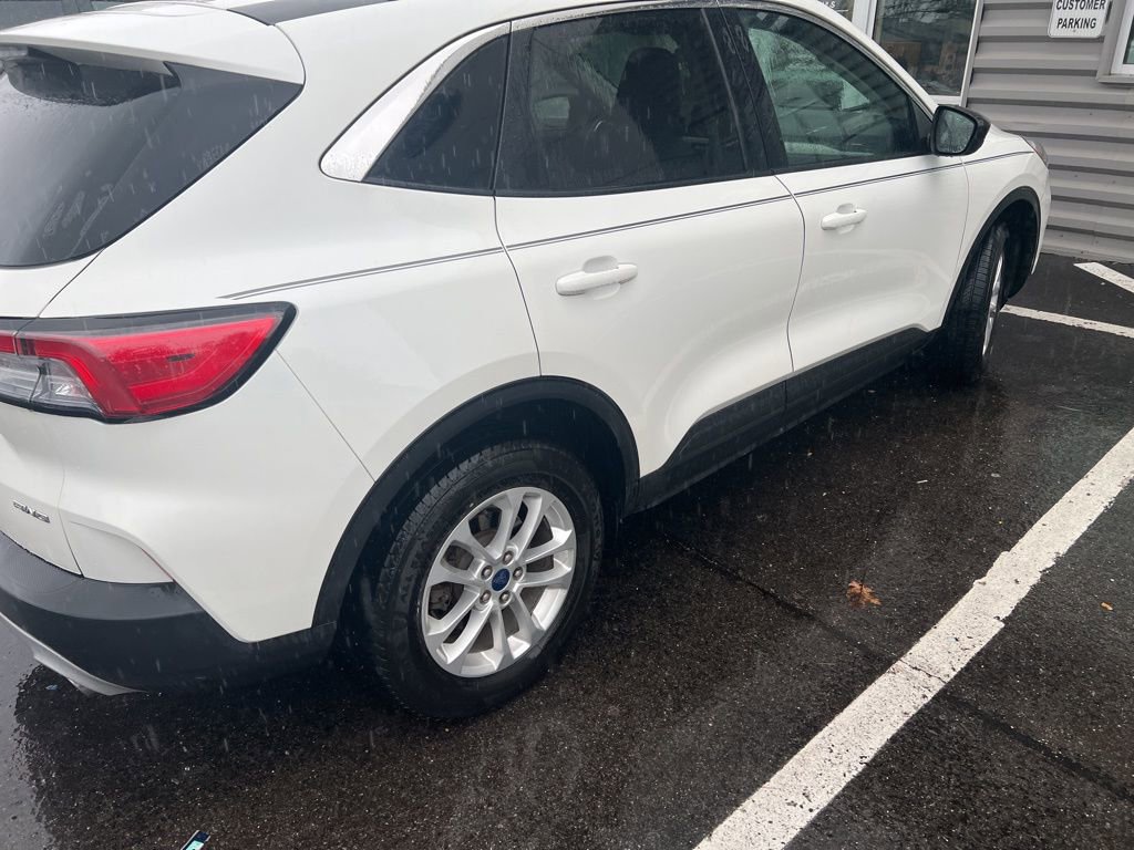 Used 2022 Ford Escape SE w/ Convenience Package AWD/4WD image 6