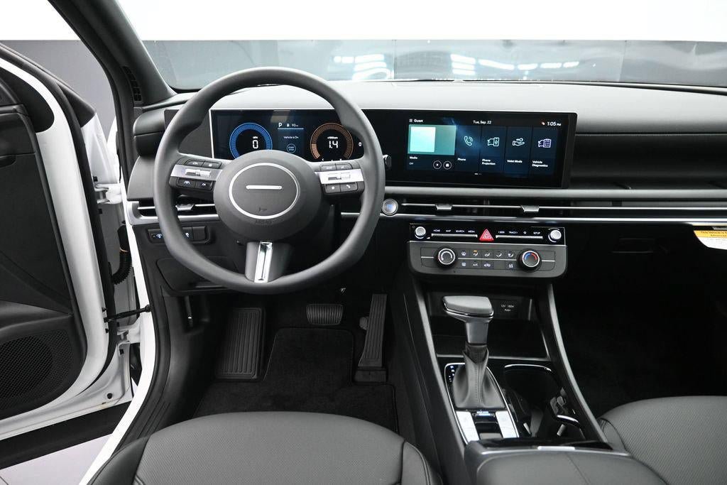 New 2027 Hyundai Santa Cruz SE AWD/4WD image 11