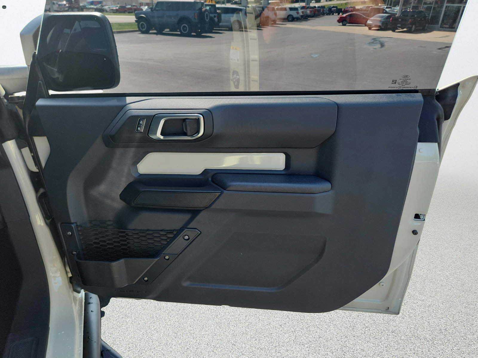 Used 2025 Ford Bronco 2-Door AWD/4WD image 25