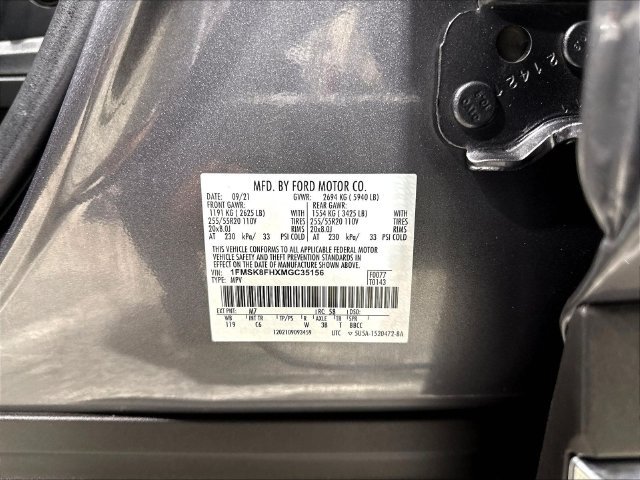 Used 2021 Ford Explorer Limited w/ Equipment Group 301A AWD/4WD image 23