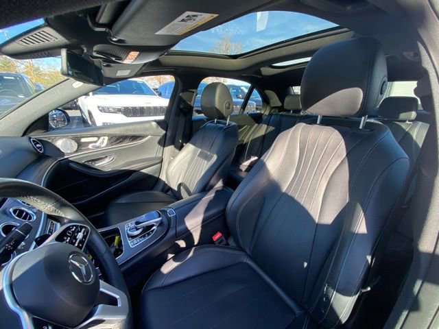 Used 2019 Mercedes-Benz E 300 4MATIC image 23