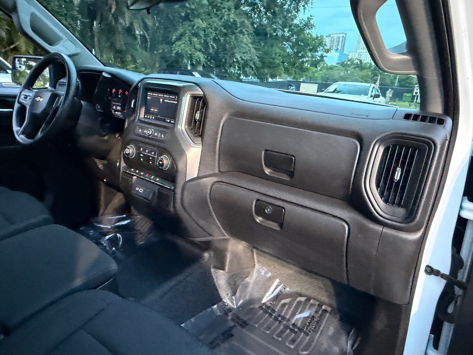 Used 2025 Chevrolet Silverado 1500 W/T RWD image 13