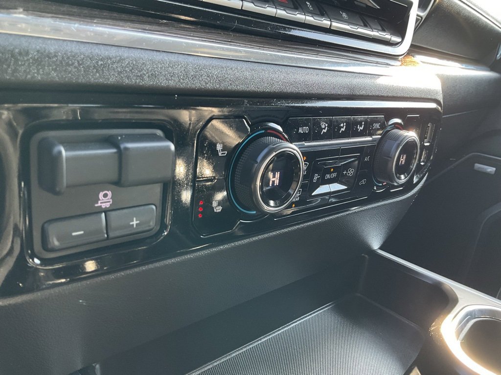 Used 2023 Chevrolet Silverado 1500 RST w/ Convenience Package II image 10