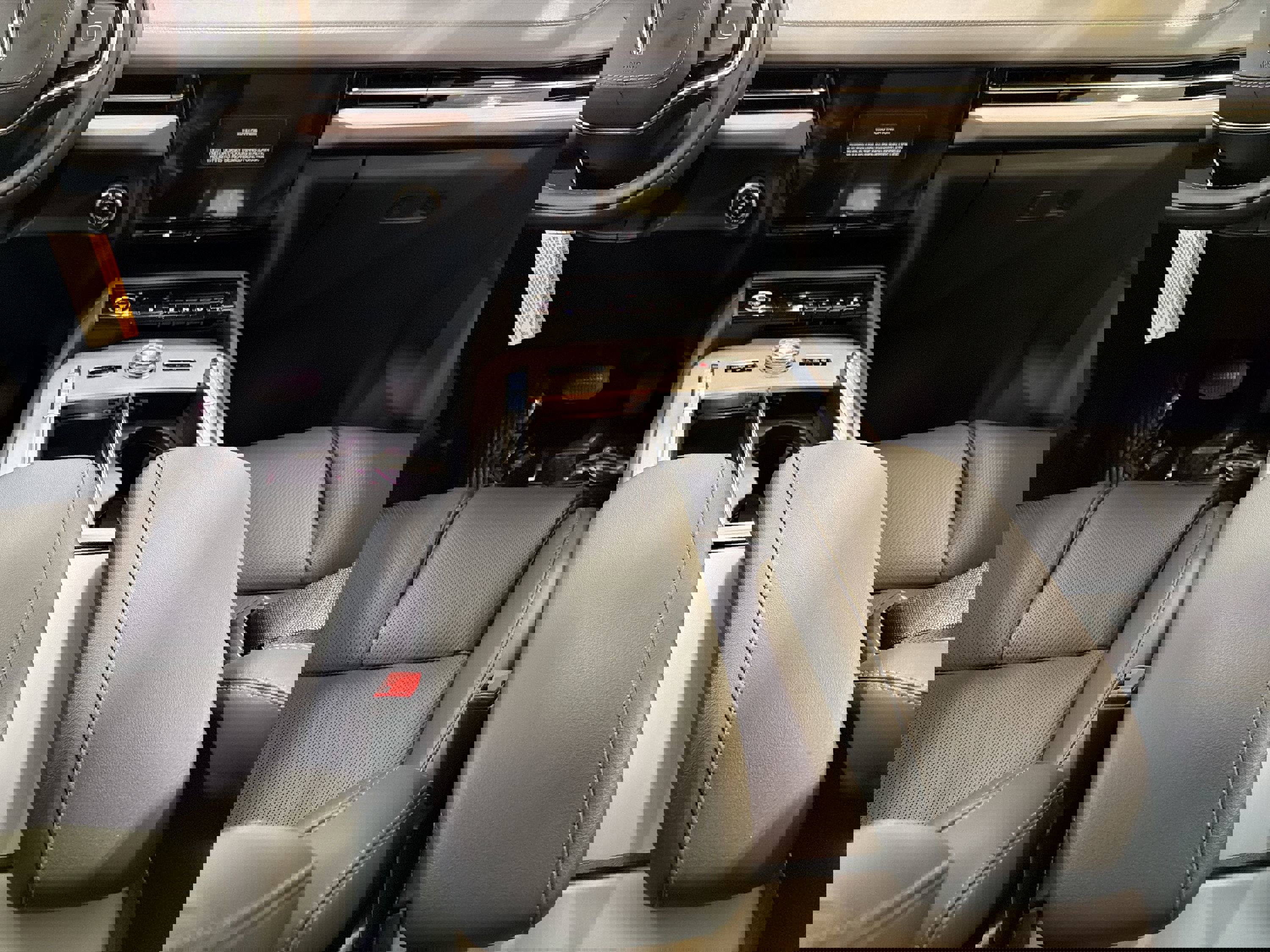 New 2026 Lincoln Navigator Premiere image 22