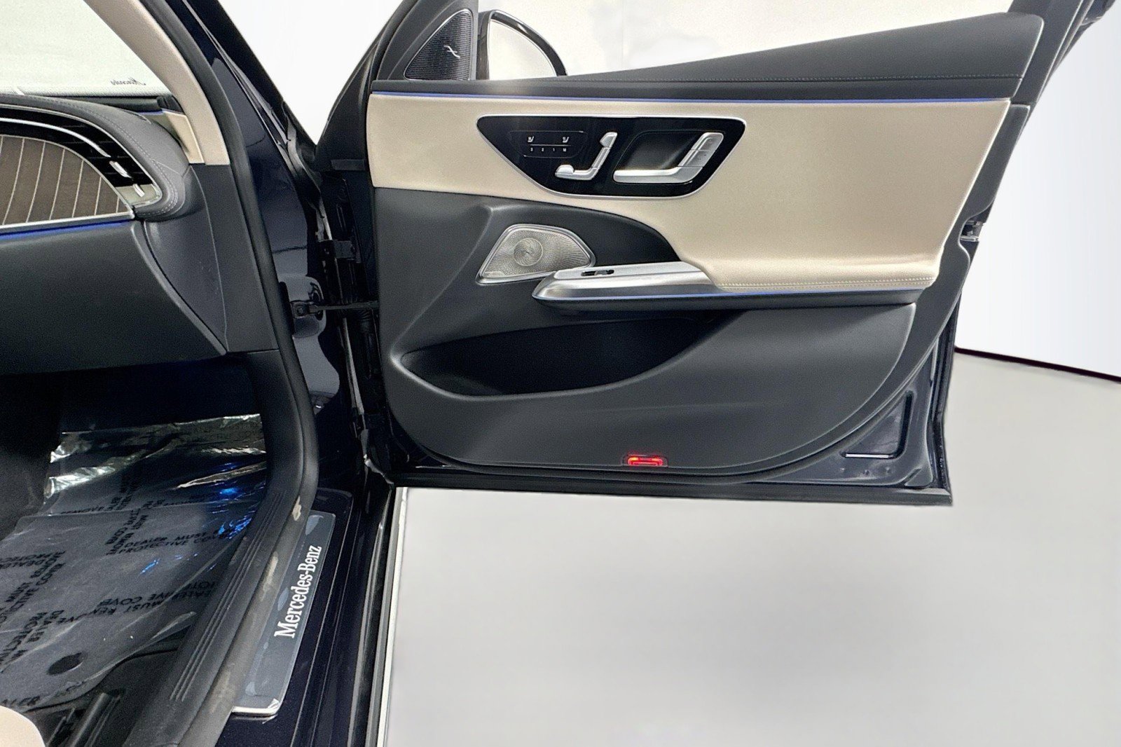 New 2026 Mercedes-Benz E 450 4MATIC Sedan image 23