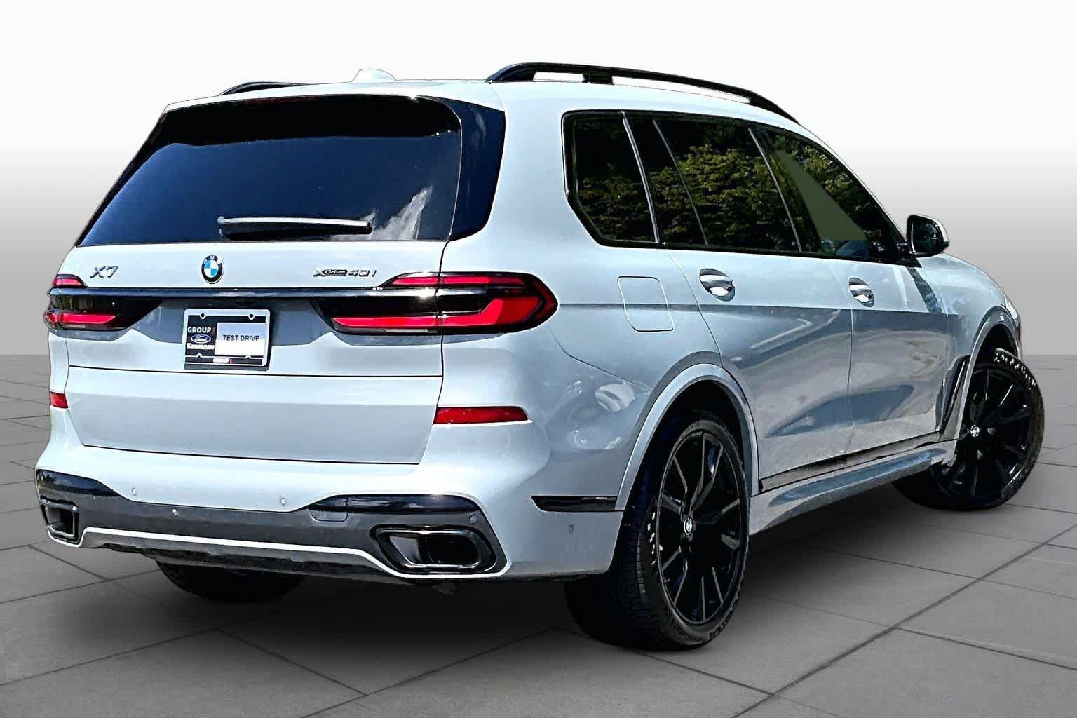 Used 2026 BMW X7 xDrive40i w/ Executive Package AWD/4WD image 13