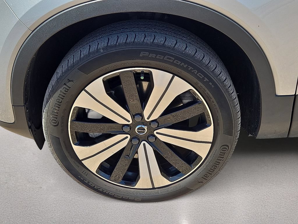 Certified 2023 Volvo C40 Recharge Core AWD/4WD image 11