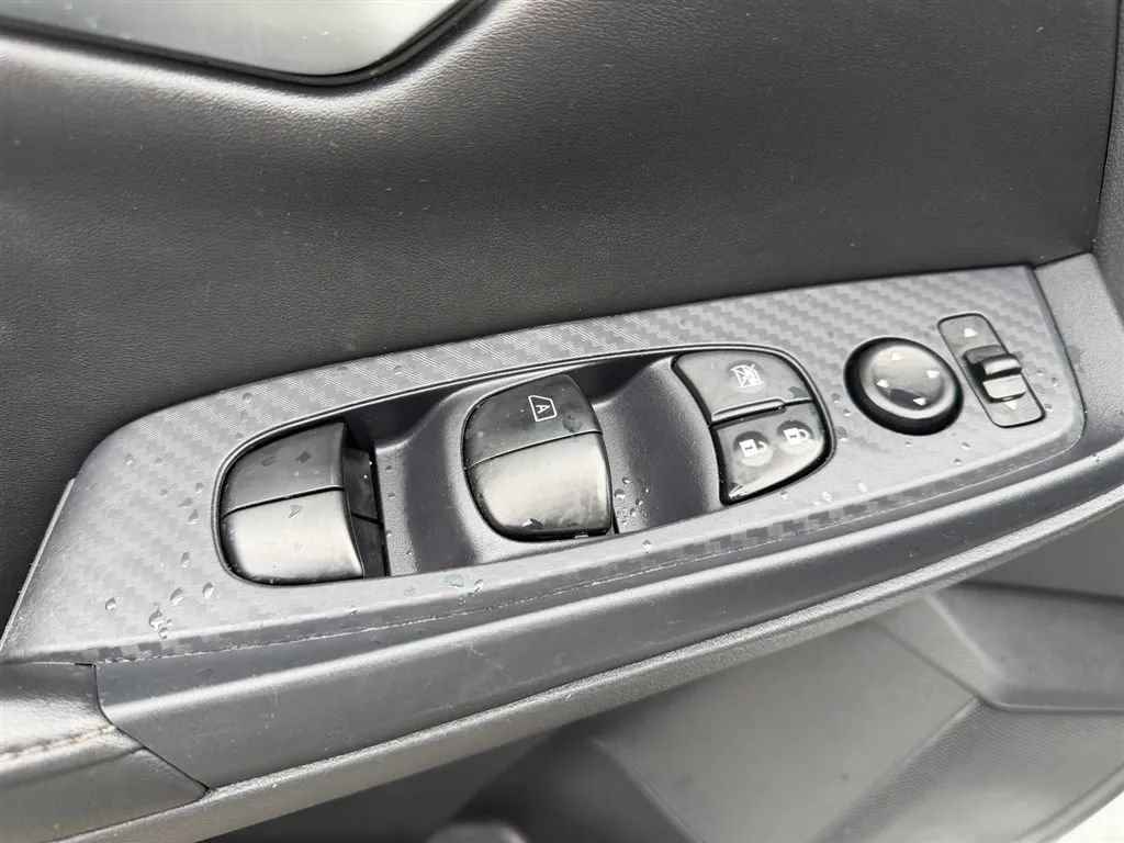 Used 2023 Nissan Sentra S FWD image 26
