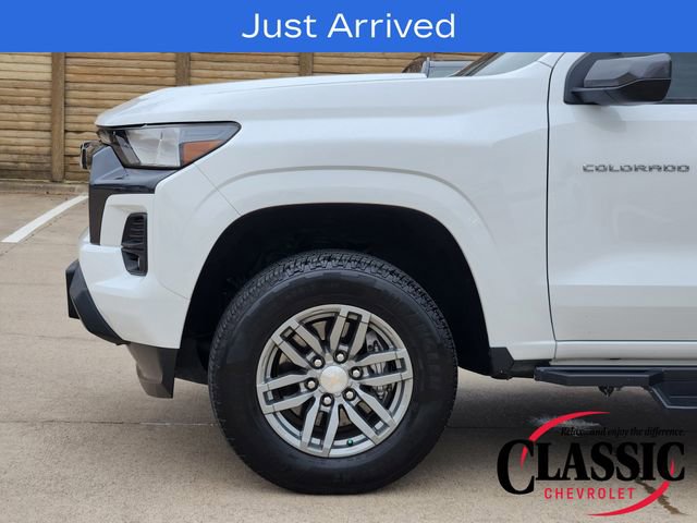Used 2024 Chevrolet Colorado LT w/ LT Convenience Package II AWD/4WD image 21