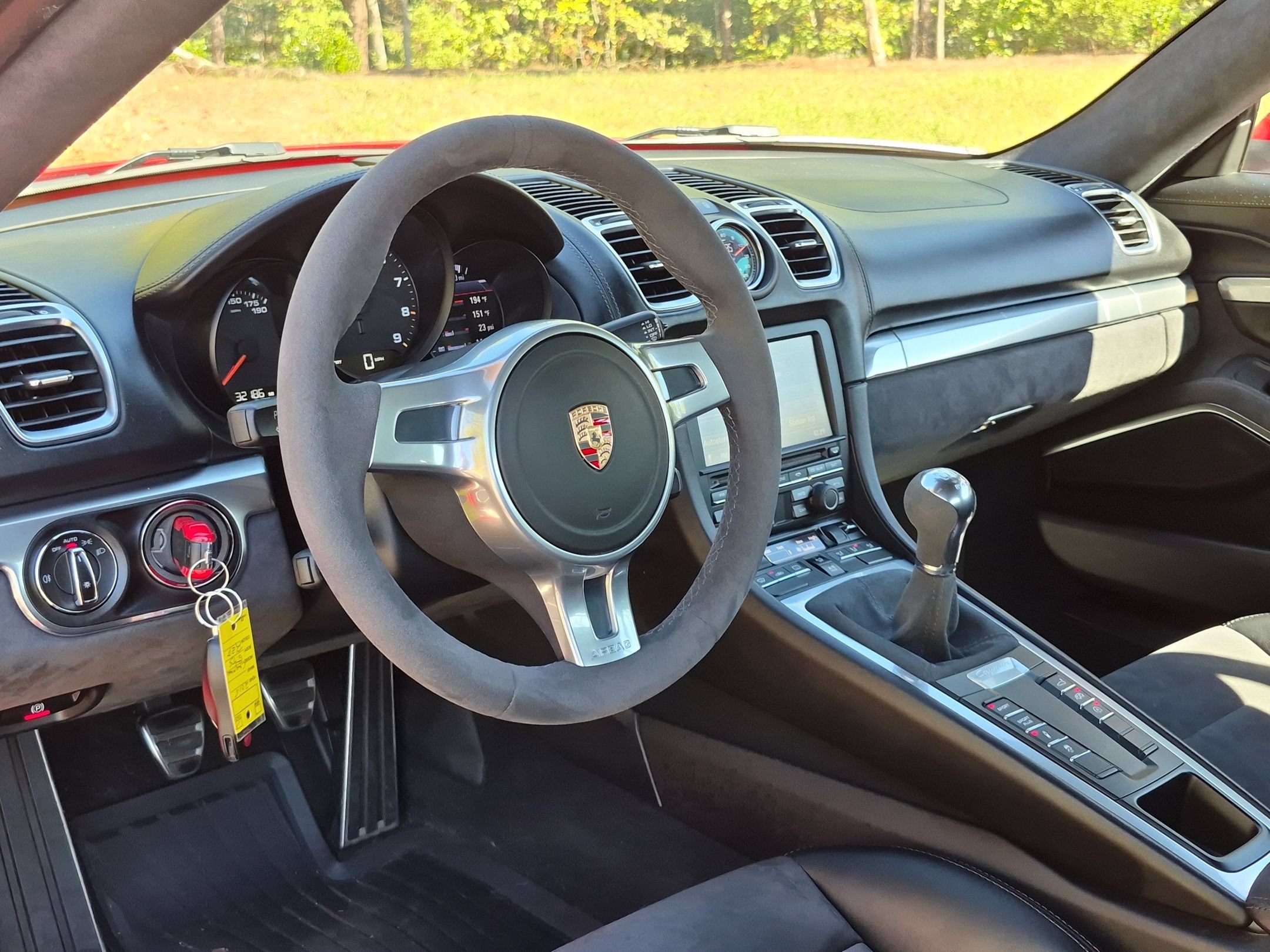 Certified 2015 Porsche Cayman GTS RWD image 4