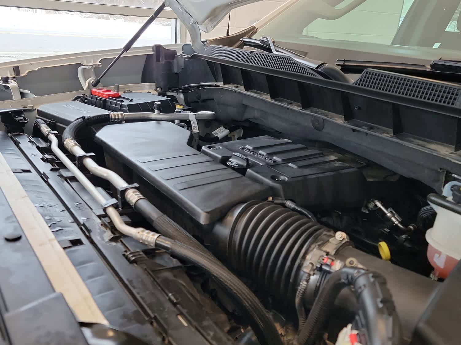 Used 2023 Chevrolet Silverado 1500 LT AWD/4WD image 18