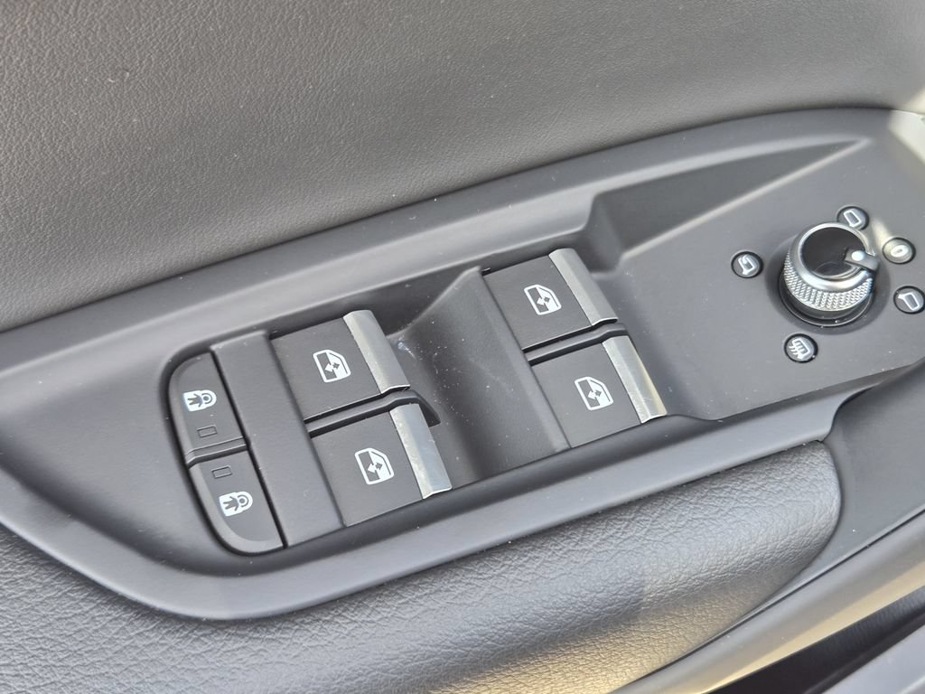 Certified 2024 Audi Q5 2.0T Premium AWD/4WD image 31