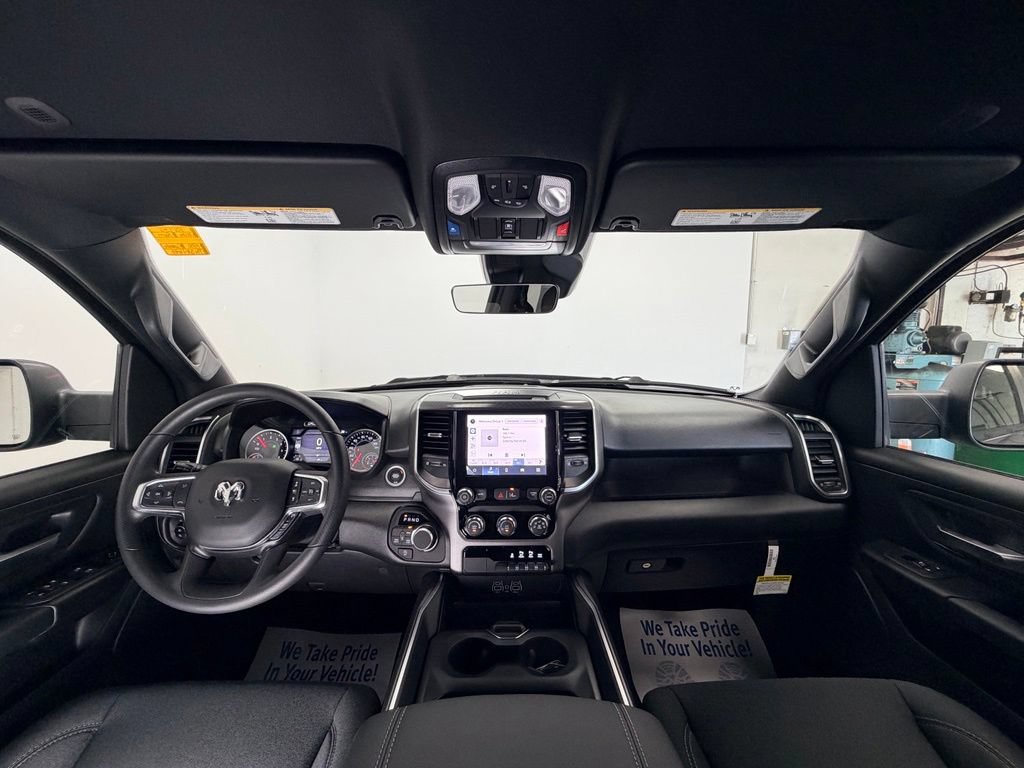 New 2026 RAM 1500 Express AWD/4WD image 10