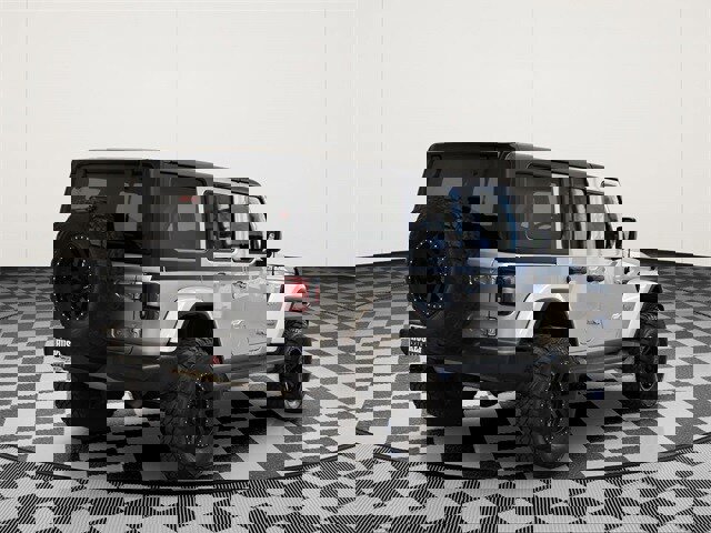 Used 2022 Jeep Wrangler Unlimited Sahara image 4