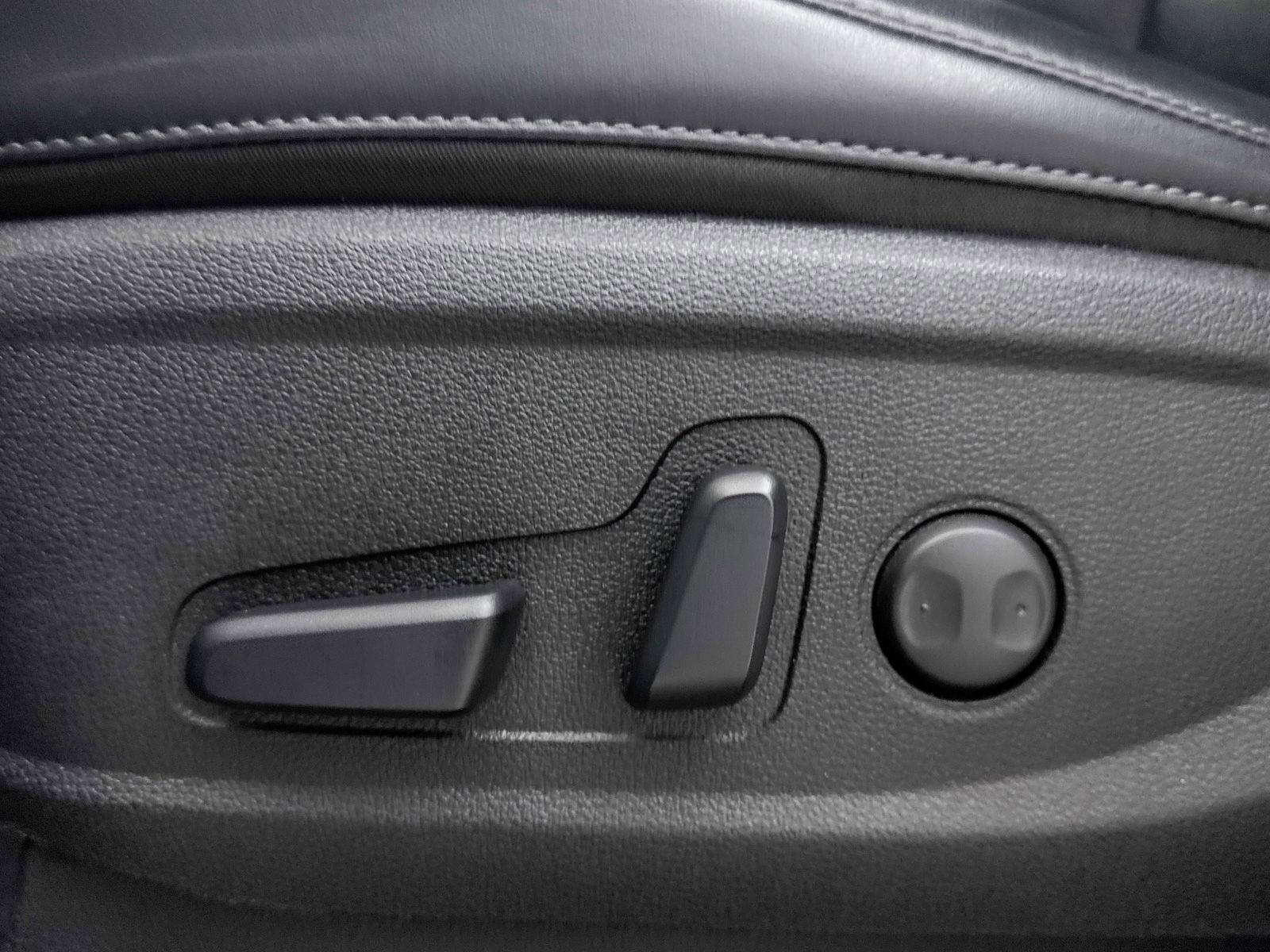 Used 2023 Kia Telluride S image 30