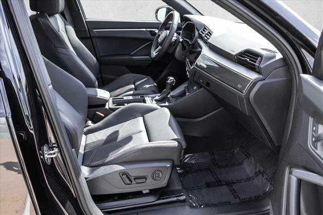 Certified 2025 Audi Q3 2.0T Premium Plus AWD/4WD image 25