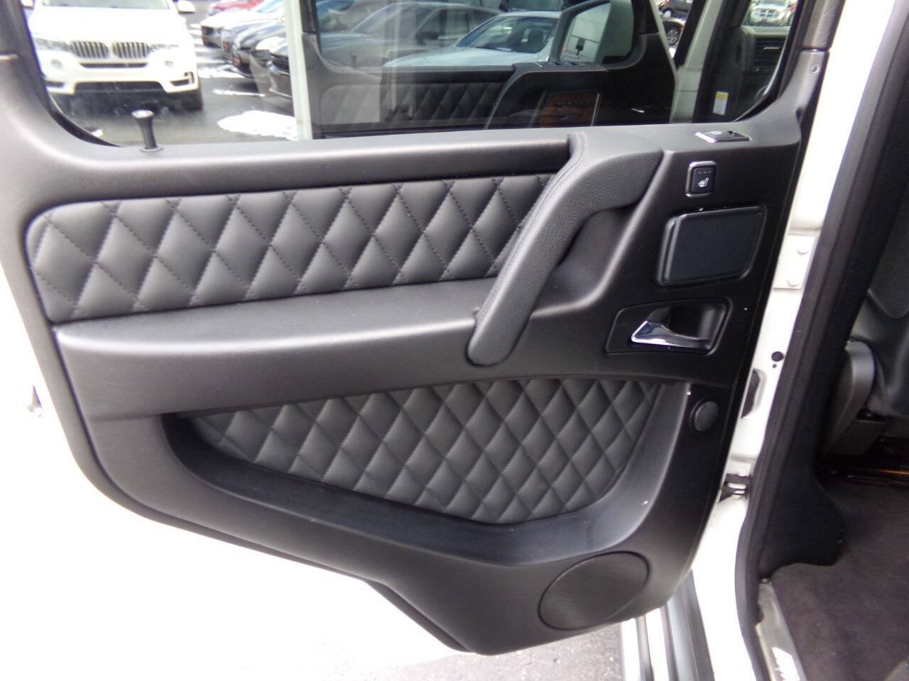 Used 2013 Mercedes-Benz G 63 AMG 4MATIC image 32