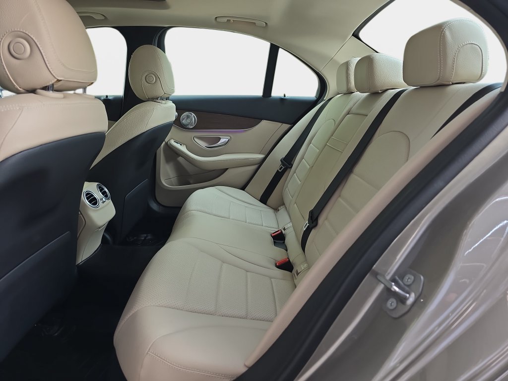 Used 2020 Mercedes-Benz C 300 4MATIC Sedan image 16