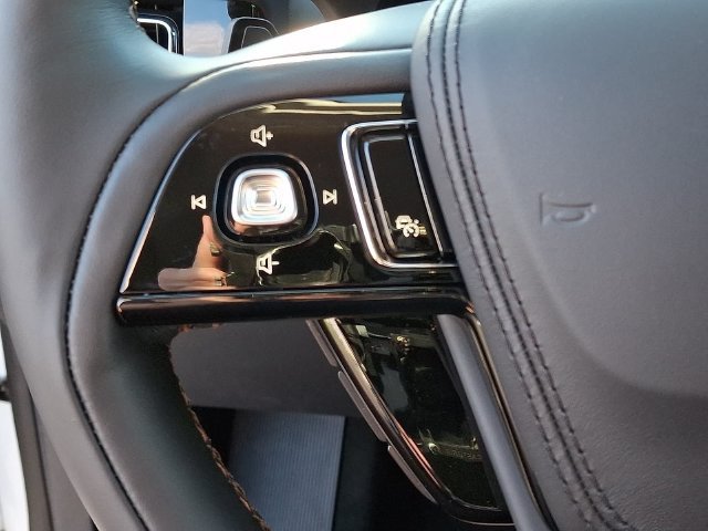 New 2026 Lincoln Aviator AWD image 17