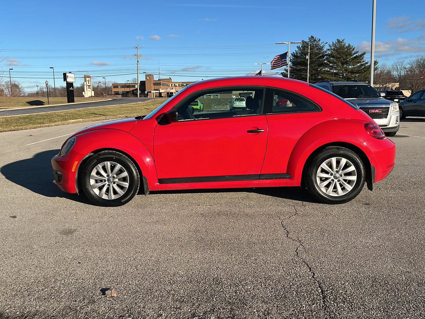 Used 2014 Volkswagen Beetle 2.5 image 2