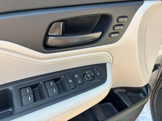 Certified 2026 Honda Odyssey Elite image 9